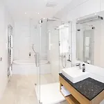Schloss Ξενοδοχείο 4*