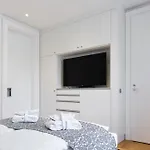 Schloss Ξενοδοχείο 4*