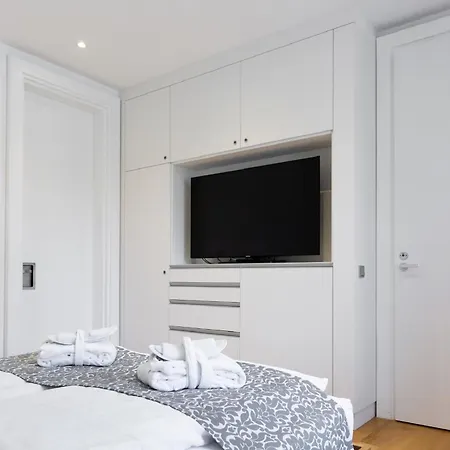 Schloss Hotel 4*